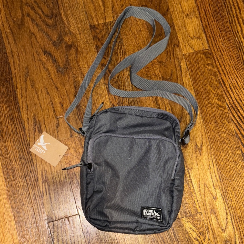 NWT Eddie Bauer Charcoal gray crossbody Bag men or women gender neutral JASPER - Picture 2 of 5